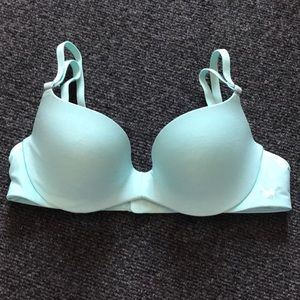 Victoria’s Secret PINK lightly lined campus bra